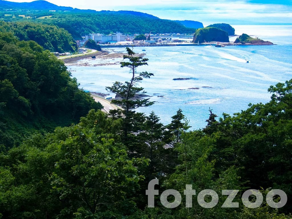 Utoro, a félsziget egyik kapuja Forrás: Fotozoo - Horváth Zoltán