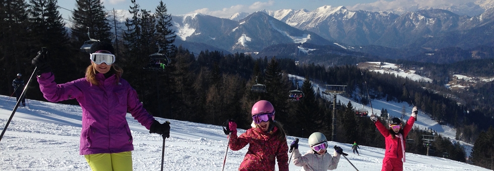 Családi síélmények különleges környezetben-Cerkno