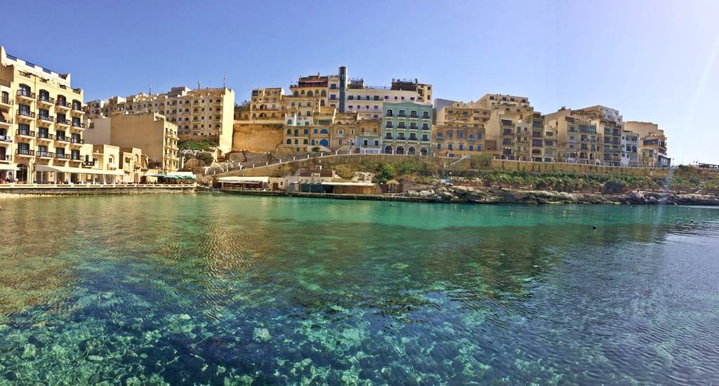 Xlendi Bay