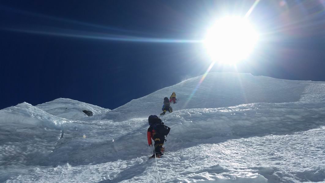 Az első csúcstámadás Forrás: Johnnie Walker Annapurna Expedíció
