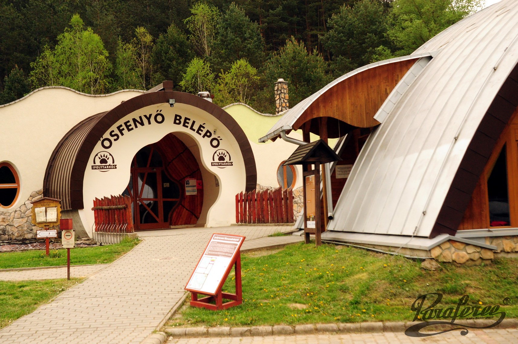 Az ipolytarnóci Geopark fogadóépülete