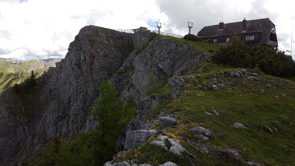 A Schönleitenhaus mögött tátongó szakadék