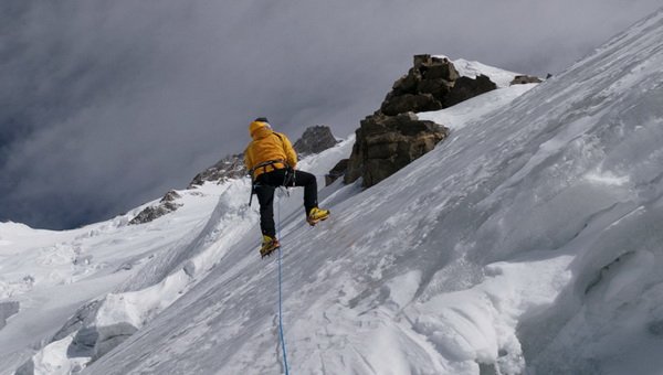 Simone Moro a Nanga Parbat első téli megmászásakor