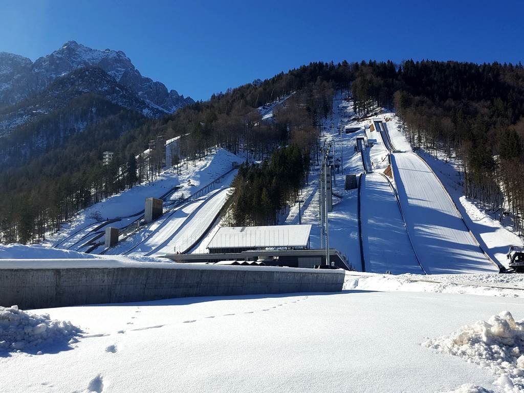 Planica, a felújított síugró- és sífutó központ