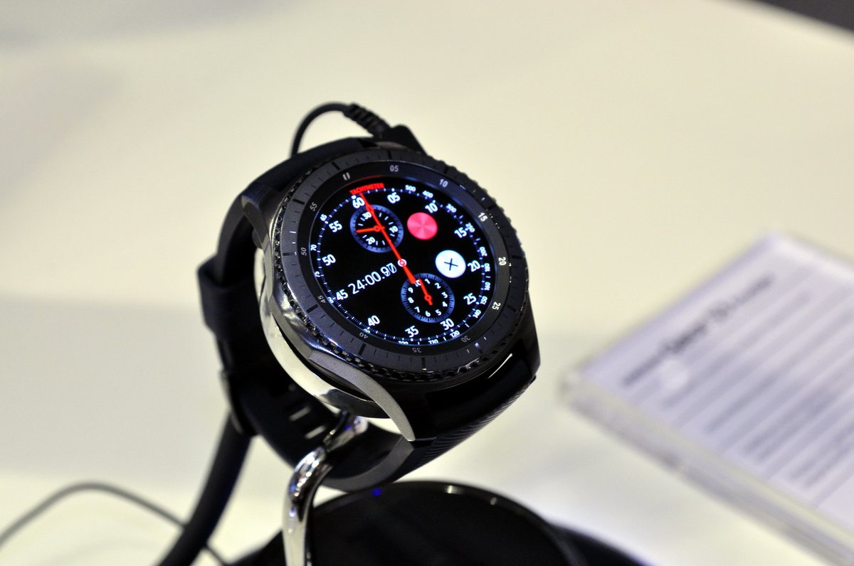 Samsung Gear S3 Forrás: Paraferee - mozgasvilag.hu