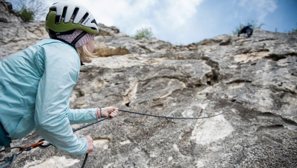 Kimerészkednék sziklára