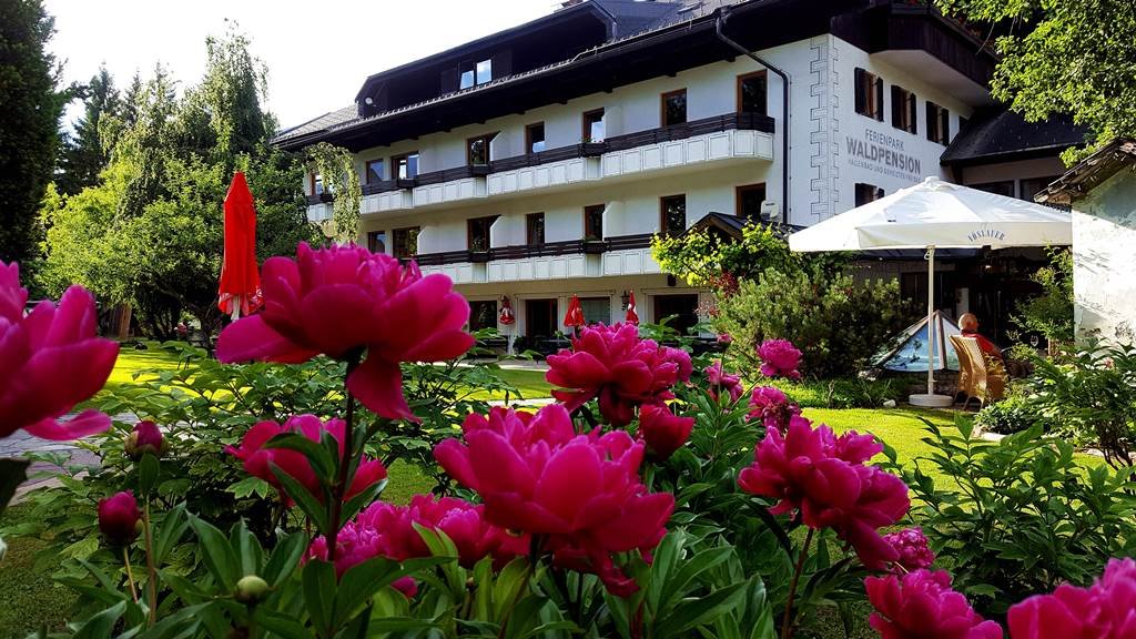 A Ferienpark Waldpension Putz hotel kívülről