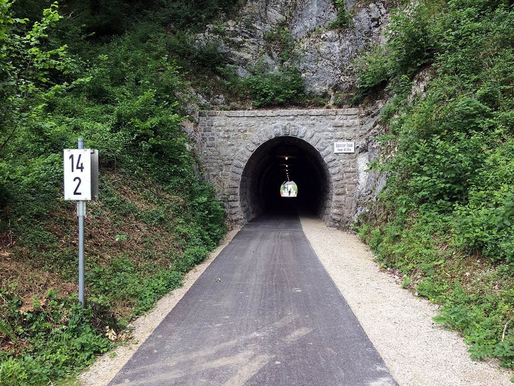 Az egyetlen alagút a kerékpárúton Opponitz előtt közvetlenül