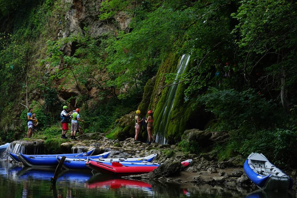 Rafting a Sebes-Körös völgyében Forrás: Bihar Megyei TDM/Bauman Dieter-Gergő