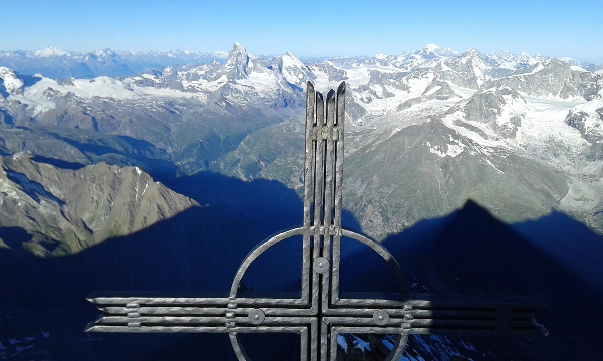 A Taeschhorn csúcsán Forrás: Lengyel Ferenc Facebook