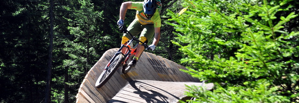 Adrenalinbomba bringázás Innsbruck mellett