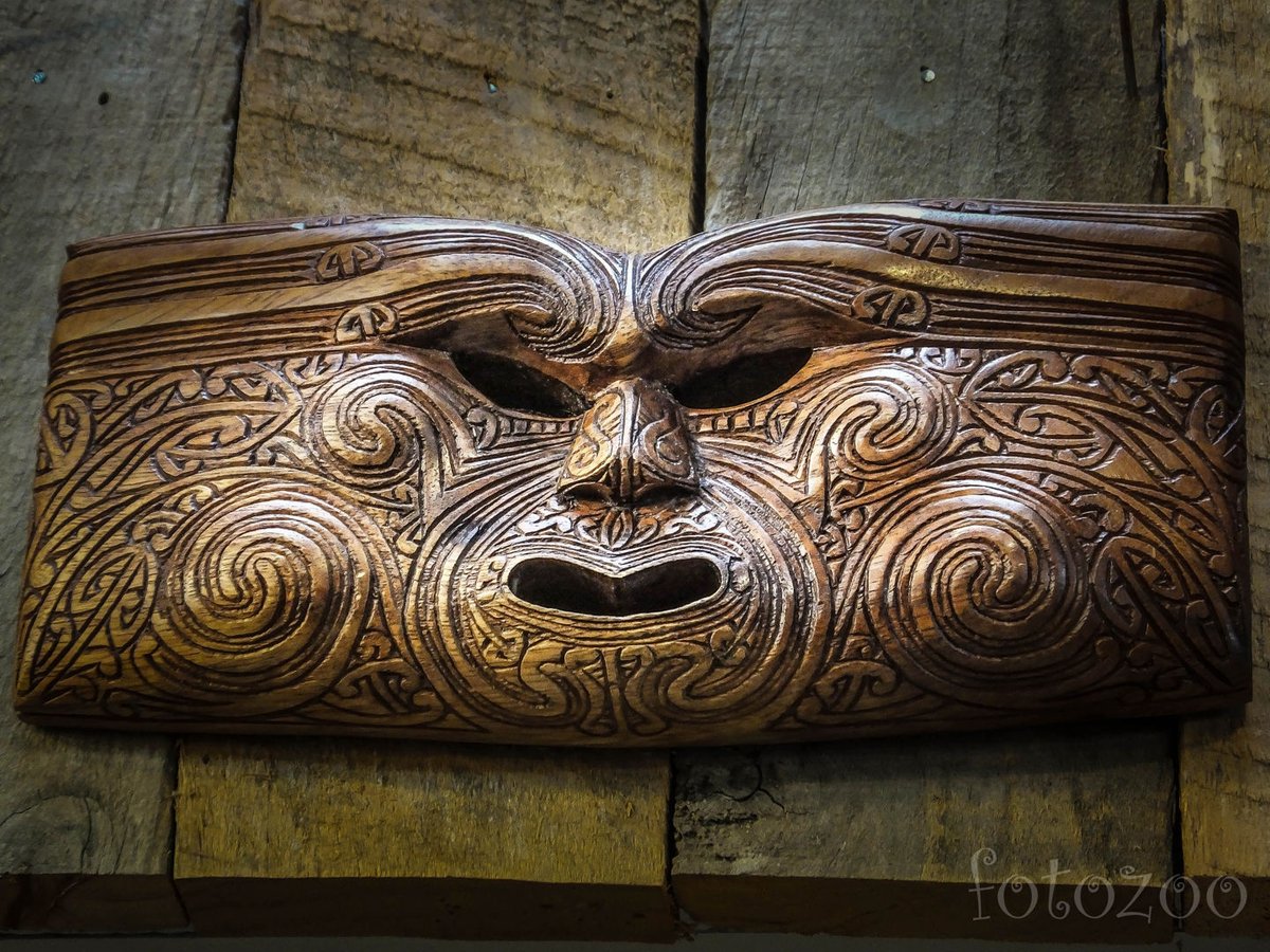 Állítólag a maorik hajdan emberevéssel is foglalkoztak. Elnézve ezt a maszkot, megalapozottnak érzem a feltételezést. Forrás: Fotozoo - Horváth Zoltán
