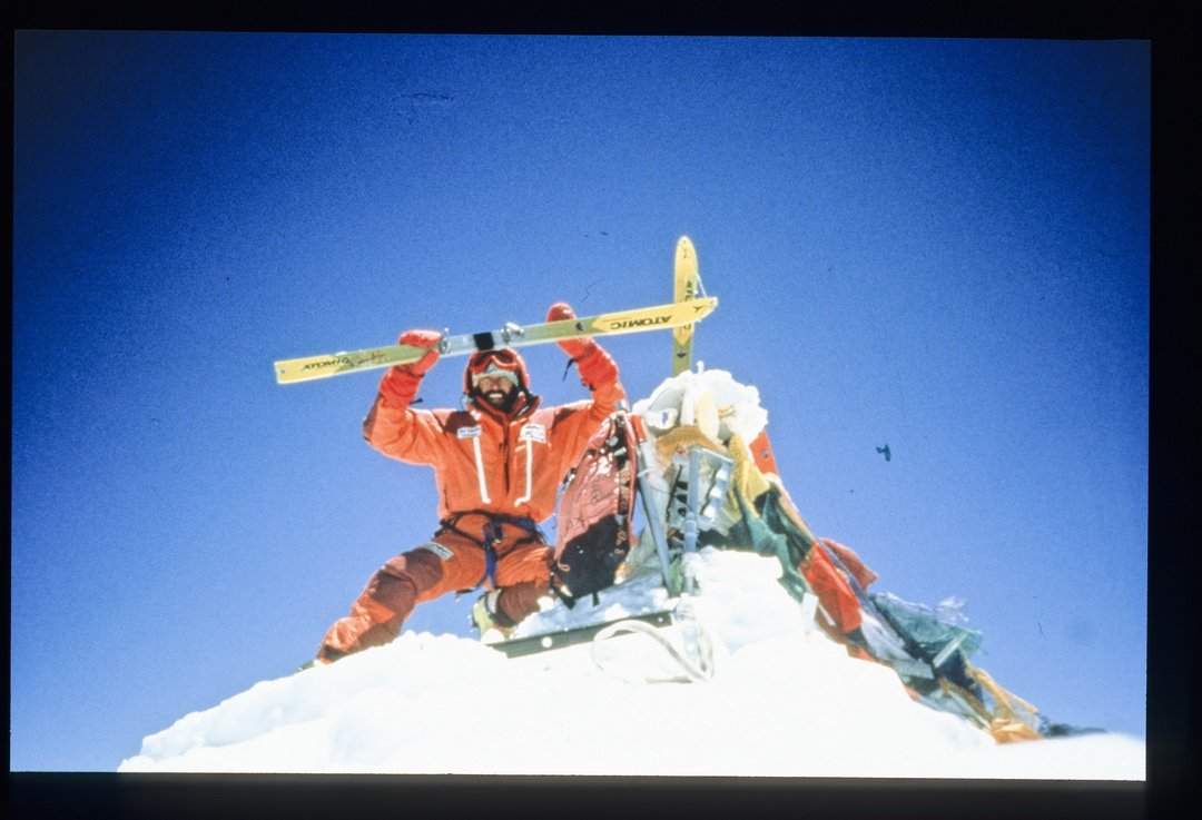 A Mount Everest csúcsán, 1996 Forrás: Hans Kammerlander archívum