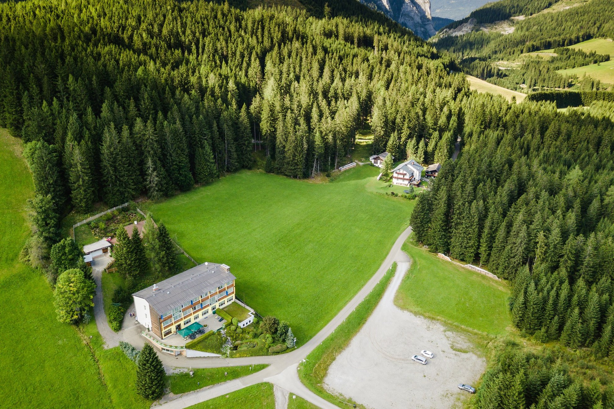 A Hotel Sonnhof Hohentauern madártávlatból