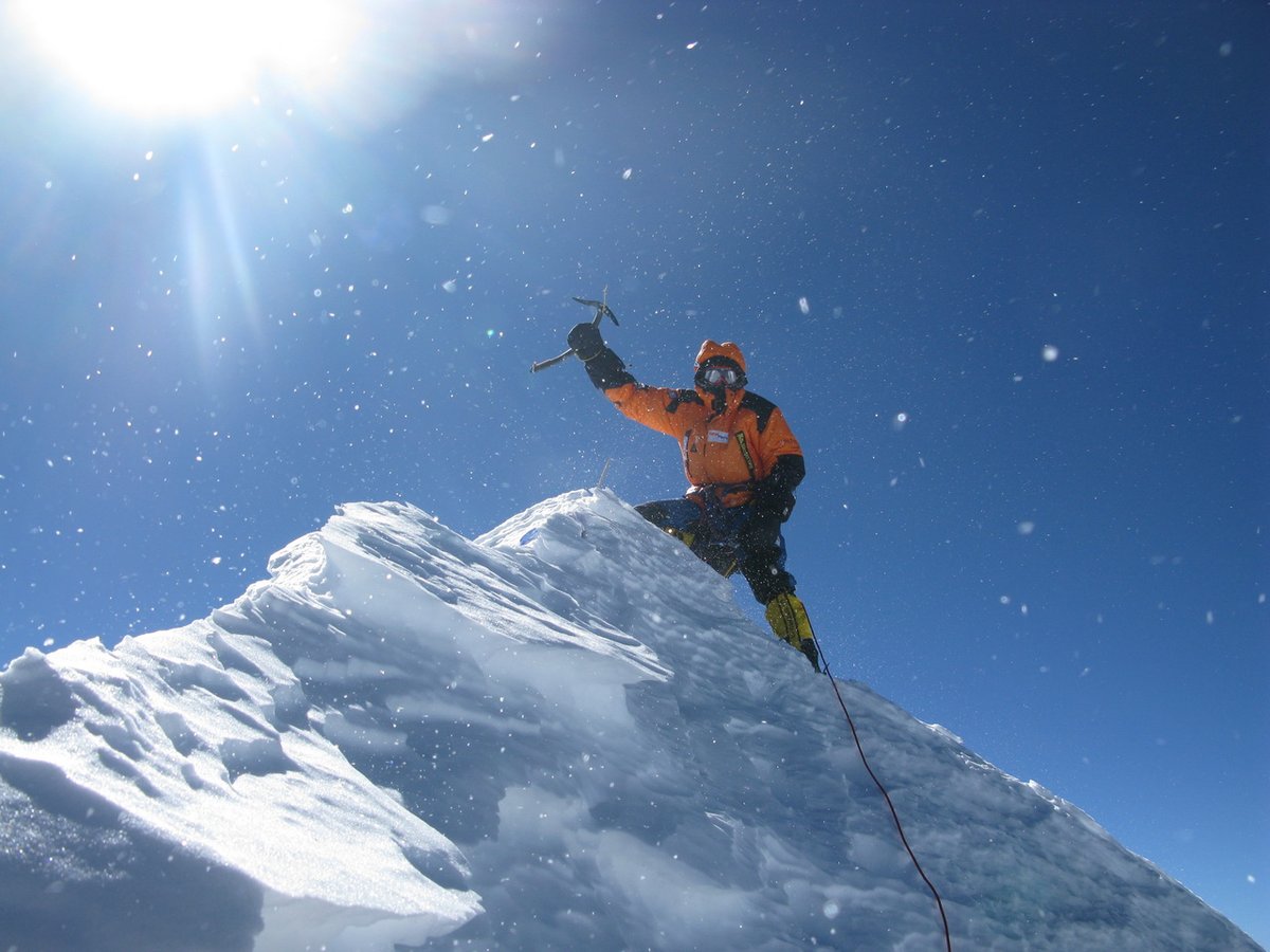 A Makalu csúcsán, első téli megmászás Forrás: Denis Urubko