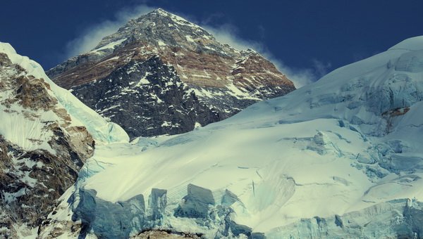 Mount Everest, 8850 m Forrás: Mozgásvilág/Pintér László