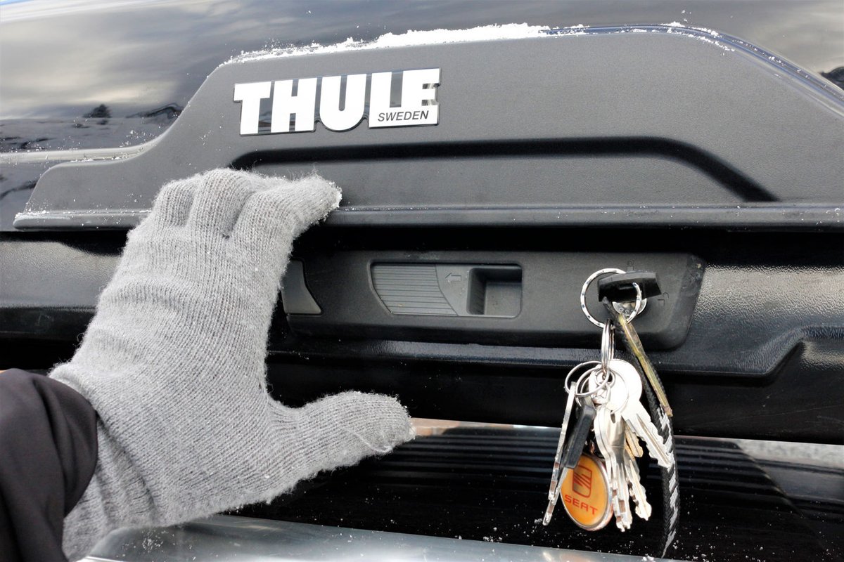 Thule Motion XT Alpine tetőbox bezárva