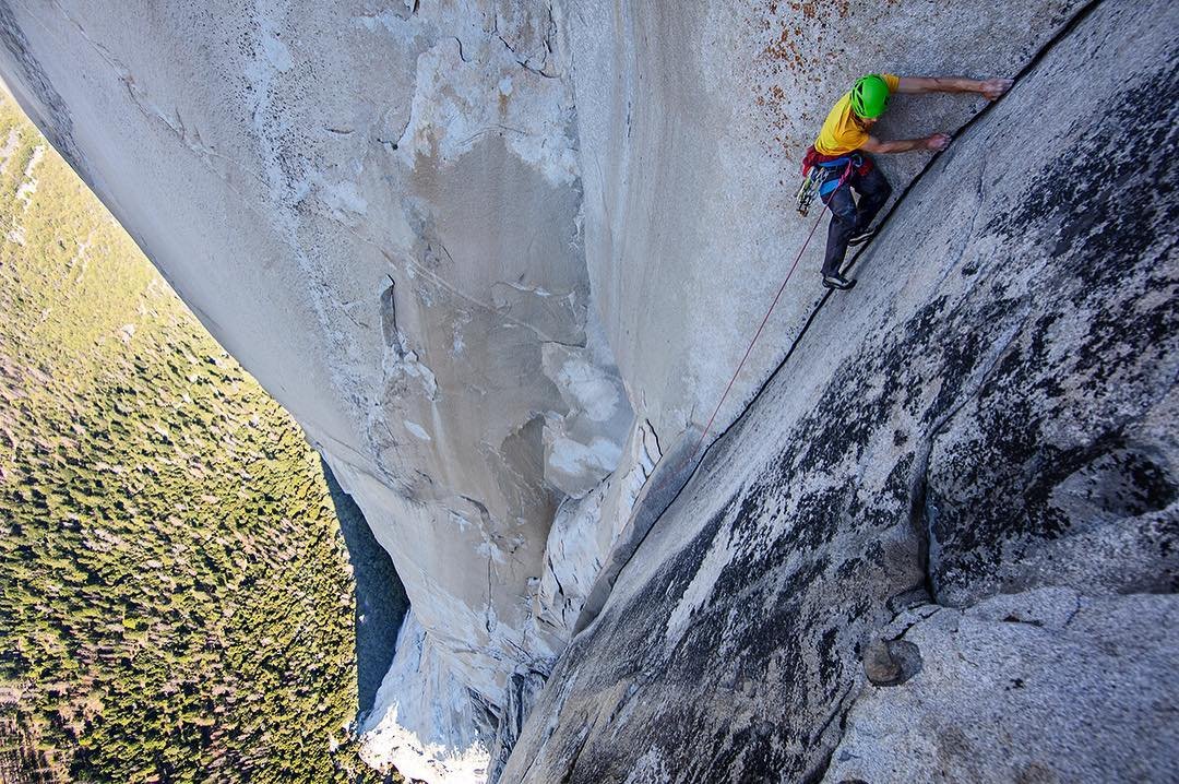 Alex Honnold az egyik gyorsasági mászás közben a Nose-on Forrás: Alex Honnold Facebook