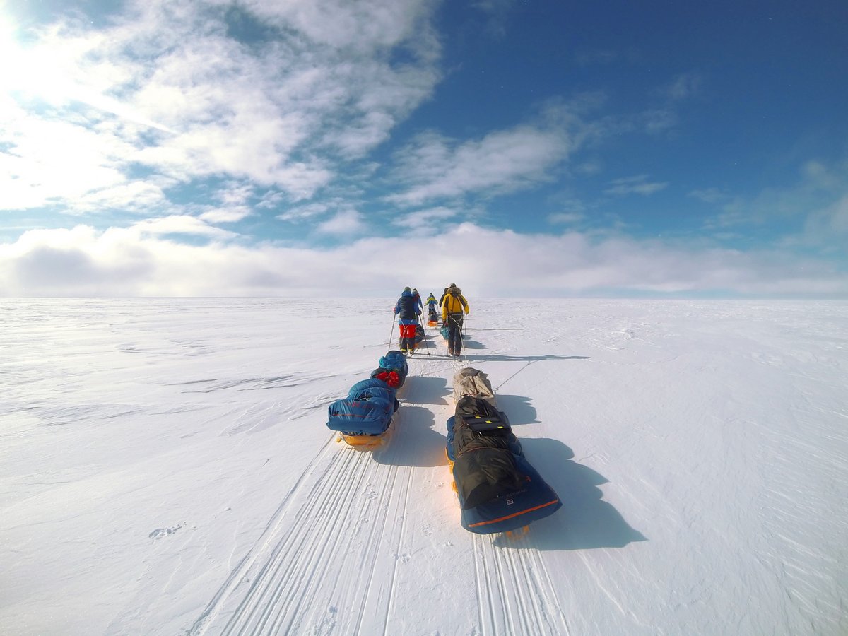 A sima hófelszín, enyhe légmozgás és napsütés a legnagyobb (és elég ritka) ajándék egy sarkvidéki expedíción Forrás: Magyar Déli-sark Expedíció