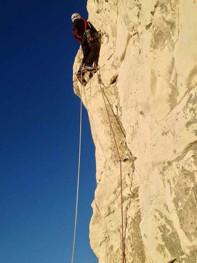 Drytooling (2014 Dél-Anglia) First ascent, Saltden Arms, C7 (chalk) Forrás: Suhajda Szilárd