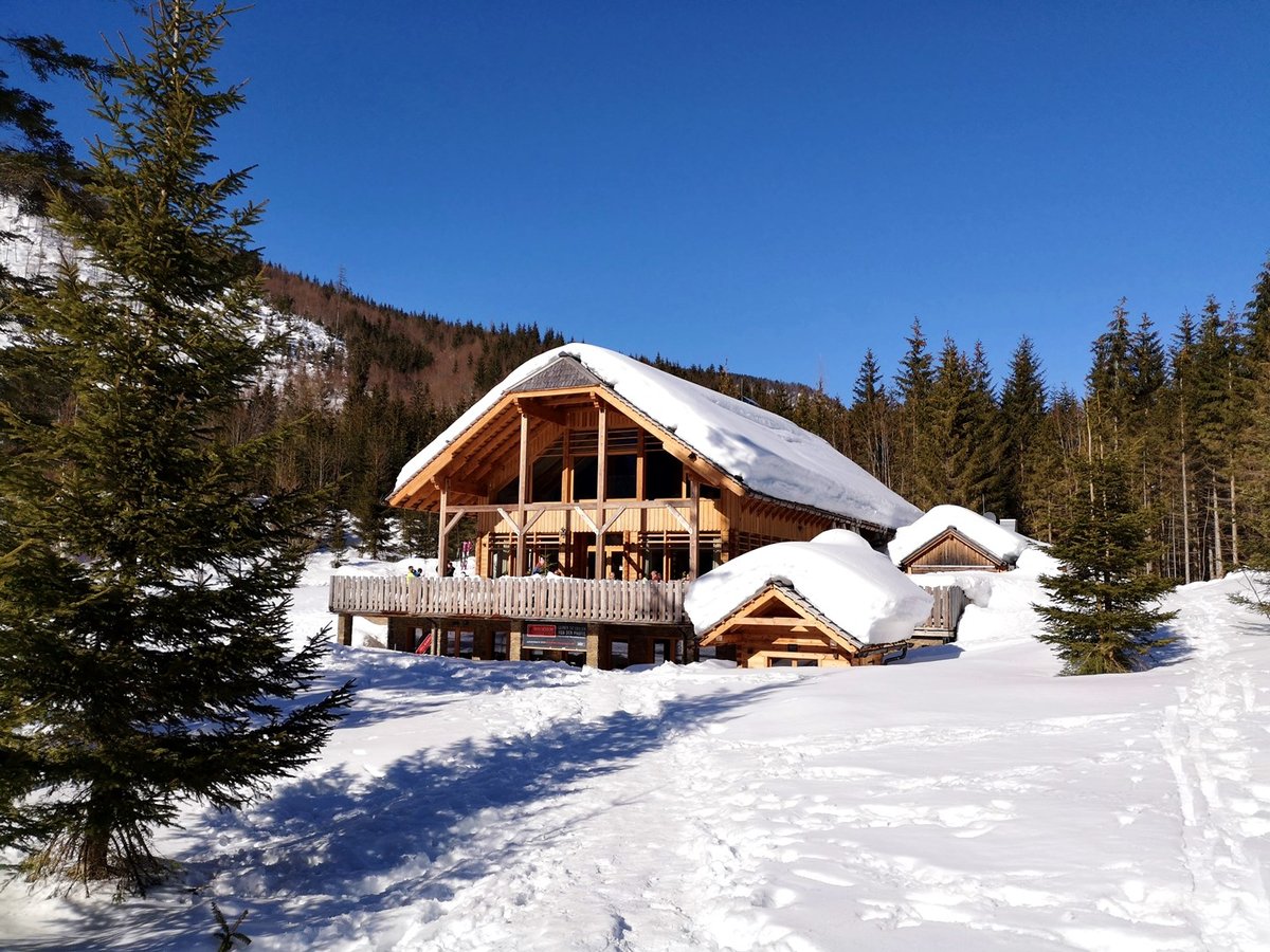 A Kohlröserlhütte Forrás: www.mozgasvilag.hu