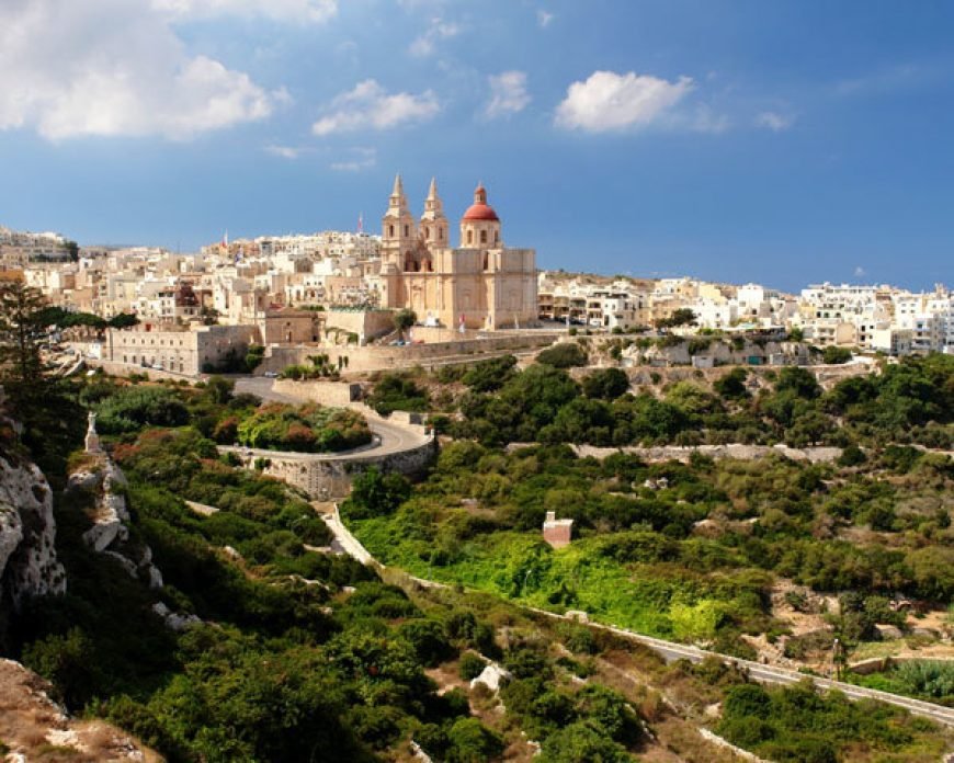Mellieħa dombság Forrás: www.lovinmalta.com
