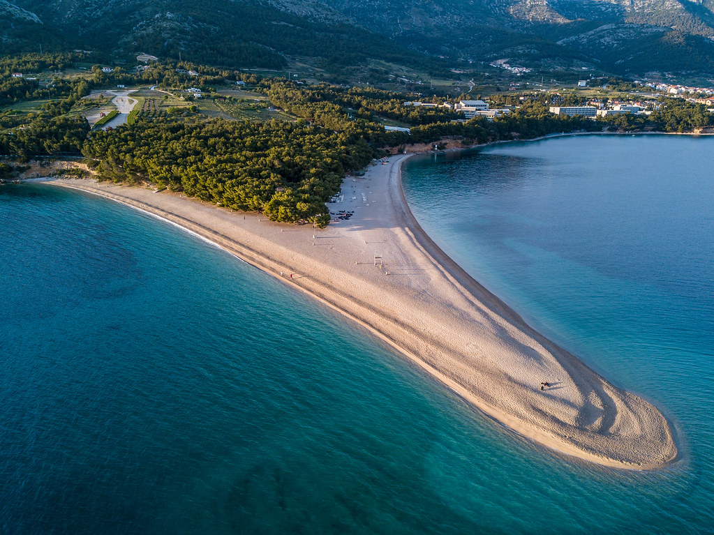 A ZlatniRat (Aranyszarv) partszakasz Forrás: Turizmus.com