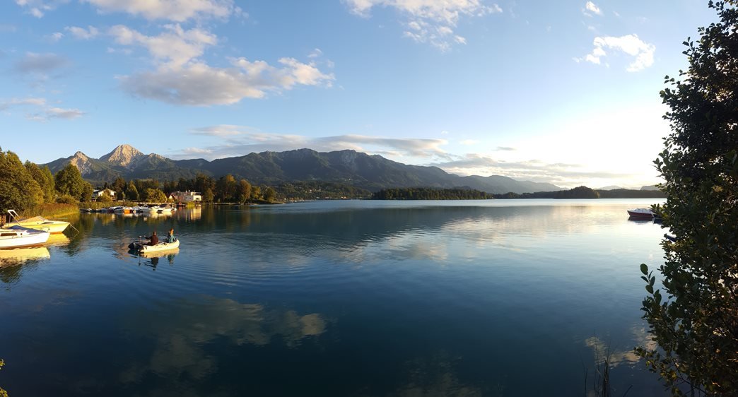 Faaki-tó, távolban a Mittagskogel