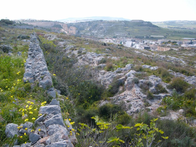 Naxxar Szakadék gyalogút