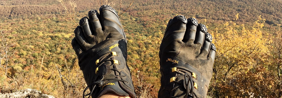 Mezítlábas futás vagy túrázás - Vibram FiveFingers V-TRAIL 2.0 teszt