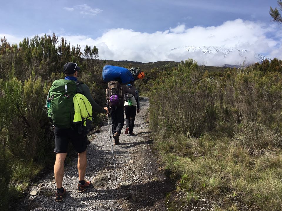 Úton a Kilimandzsáró felé Forrás: Takács Viktor - Mozgásvilág
