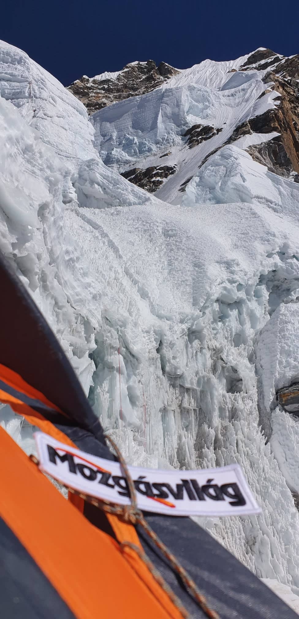 Nem tudjuk, mikor jut legközelebb ilyen közel az Ama Dablam csúcsához a Mozgásvilág logója...