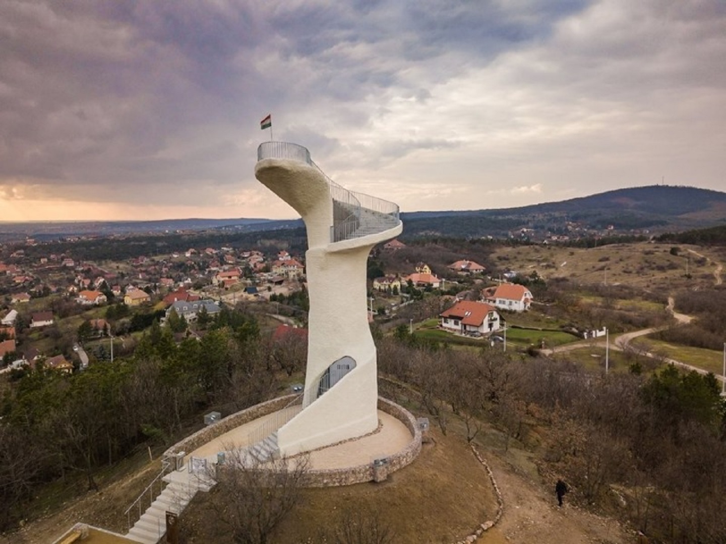 VI. Bence-hegyi Rock 'n Roll Félmarathon