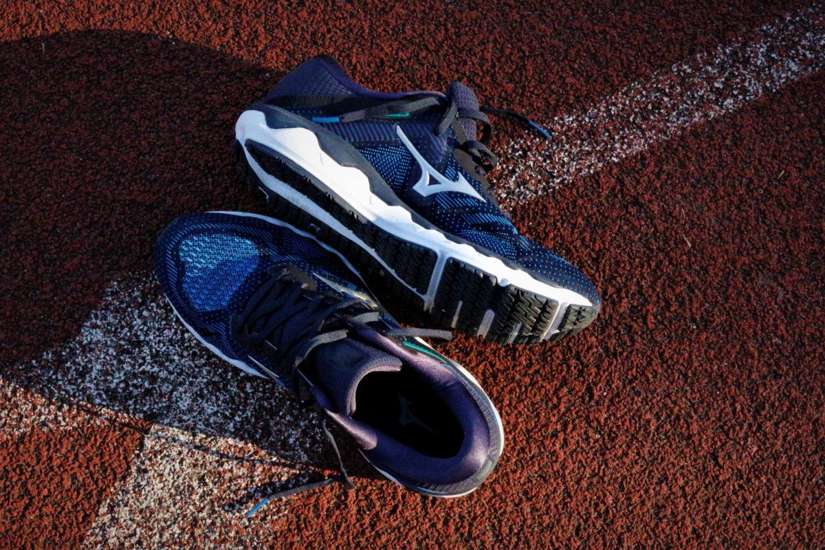 Mizuno Wave Horizon 4-3