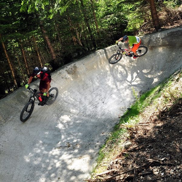 Juhuu- mega fejlesztések a Wexl Trails-nél