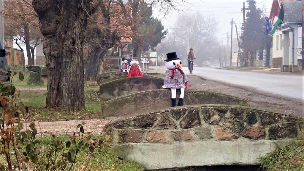 Cserépvár és a Mangó-tetői kaptárkövek nyomában