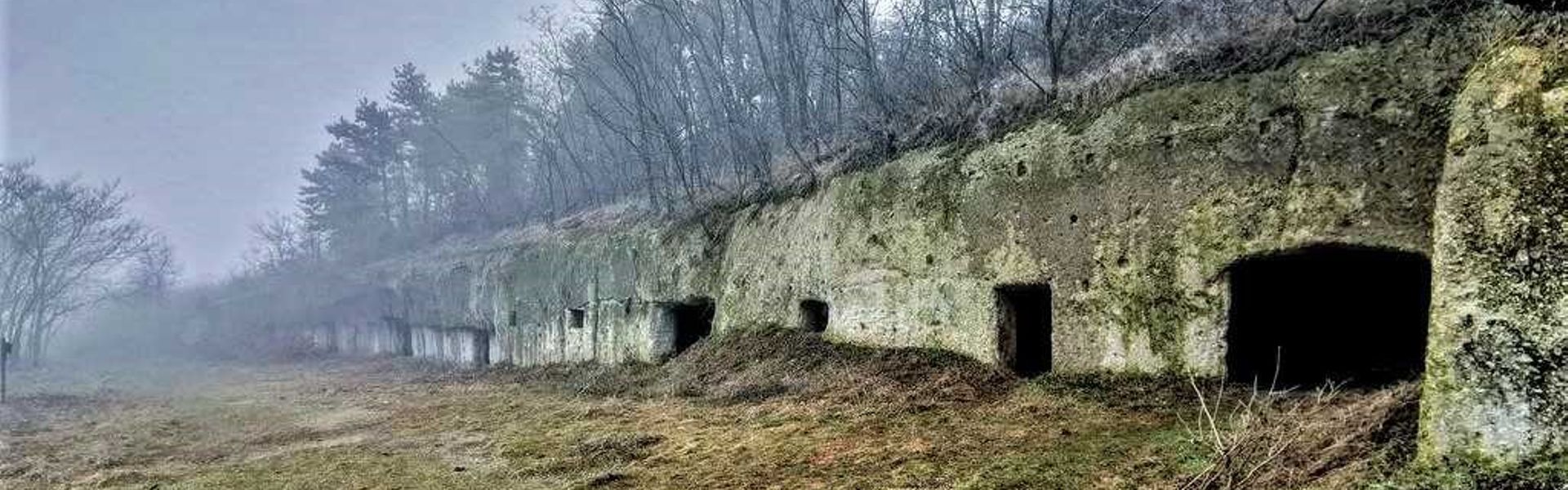 A Kis-Farkas-kői sziklák és a Juhász barlanglakás Túra