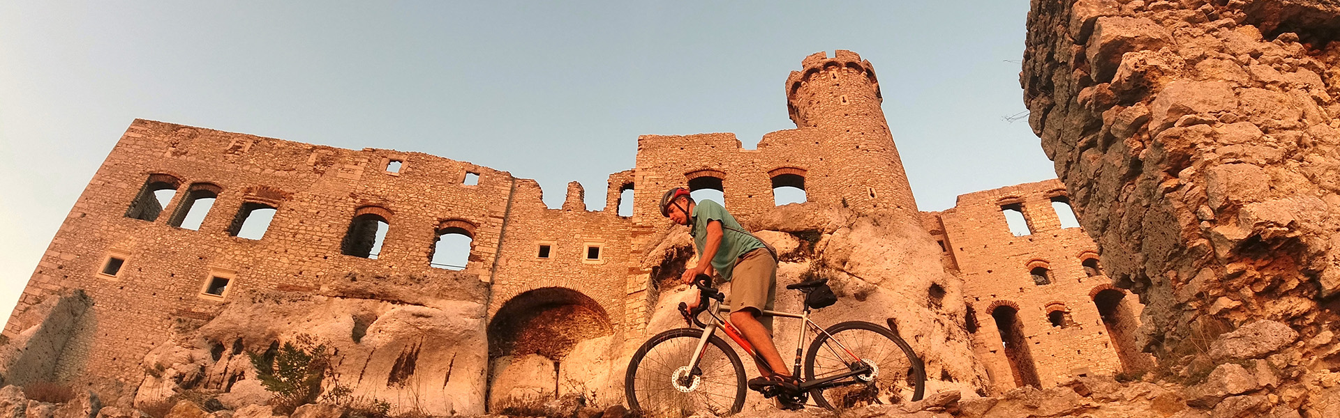 Kerékpártúra Lengyelországban, a Sasfészek (Eagle's Nests Trail) útvonalon, Częstochowától Krakkóig