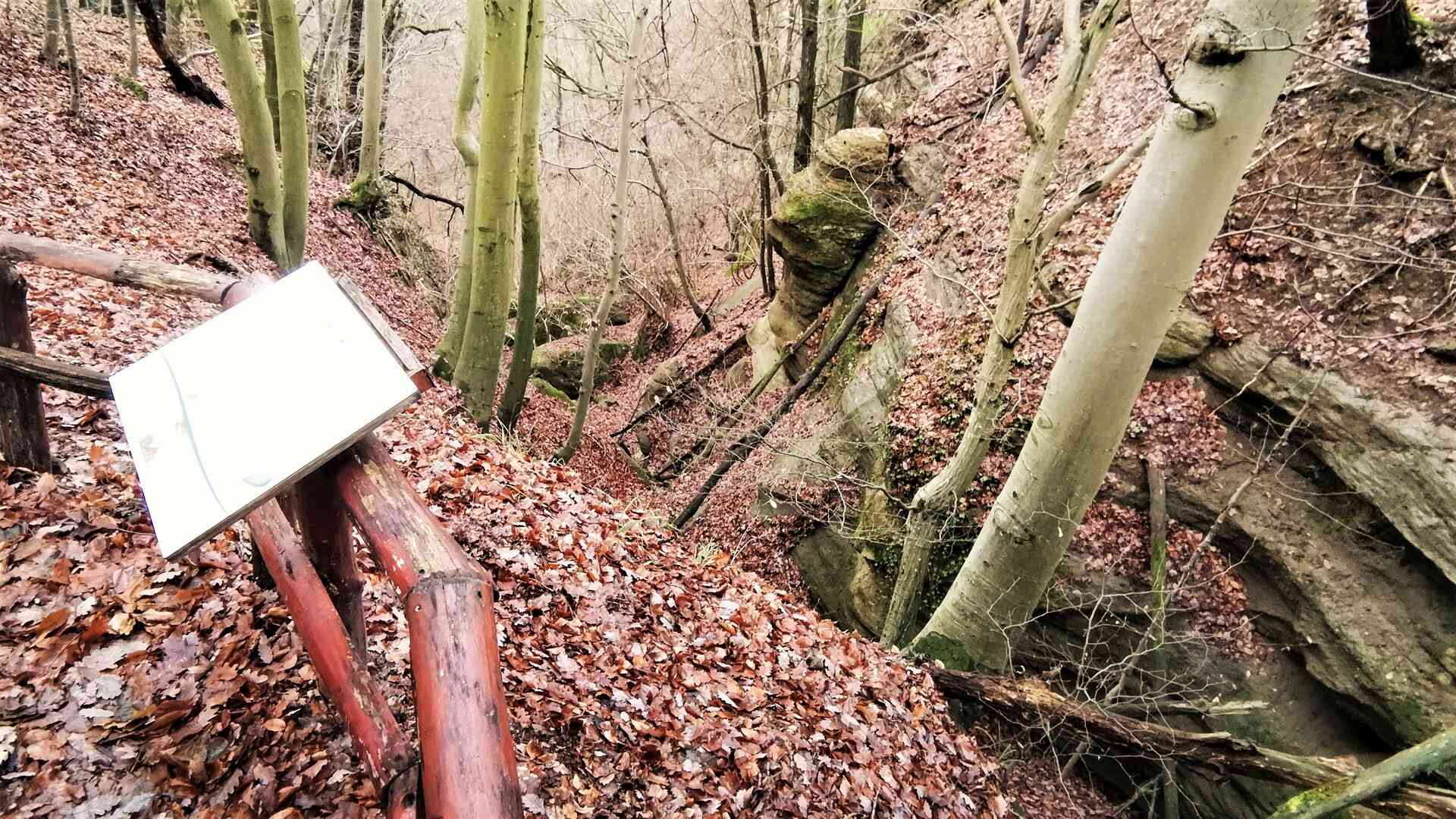 Pénzásás, Betyárok, na meg Drégely vára-4