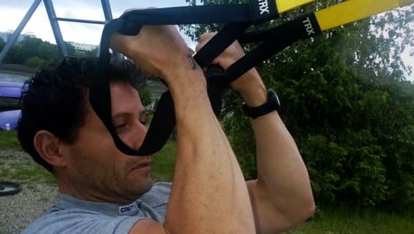 Bicepsz Curl - bicepszgyakorlat TRX szalaggal