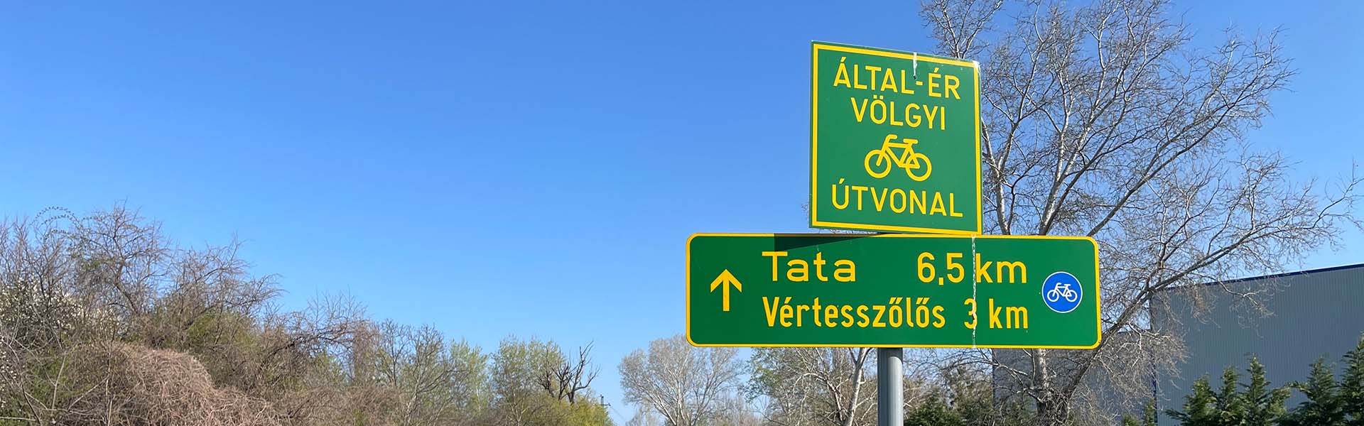Tatabánya-Tata kerékpárral, az Által-ér menti kerékpárúton