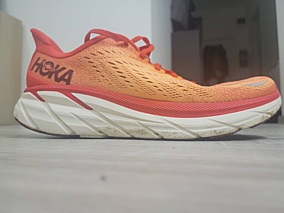 HOKA Clifton 8-2