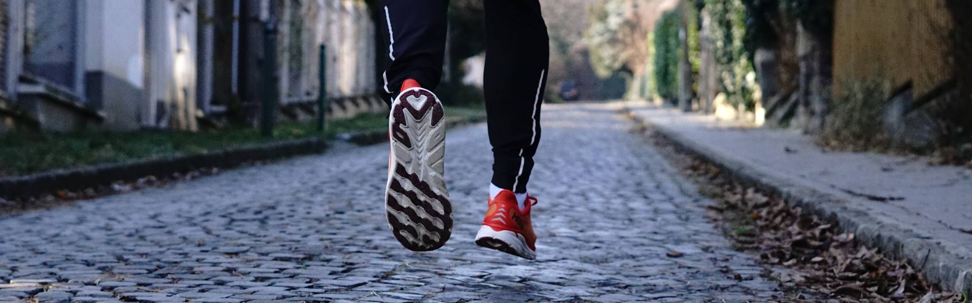 HOKA Clifton 8