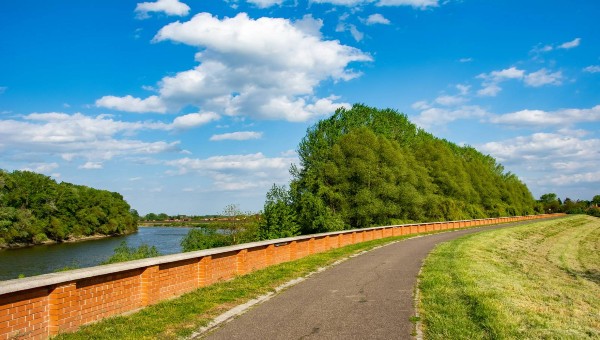 Futnál egy bitang gyors félmaratont? Nevezz a május 22-ei Fussuk le! Félmaratonra!