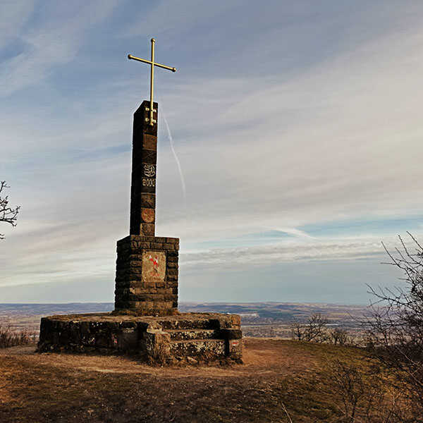 Túra Tahiból a Vöröskőre