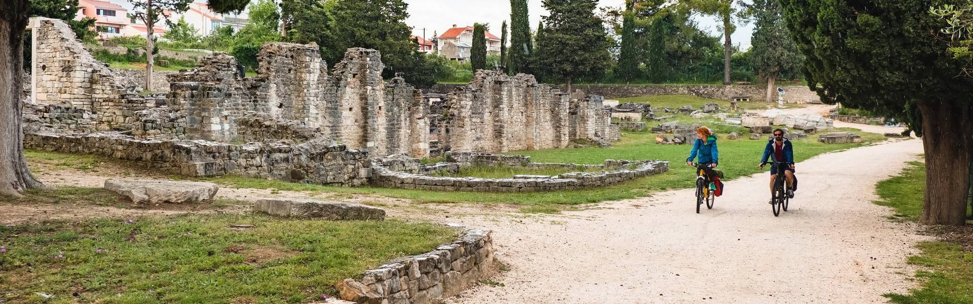 Kétkeréken Horvátországban