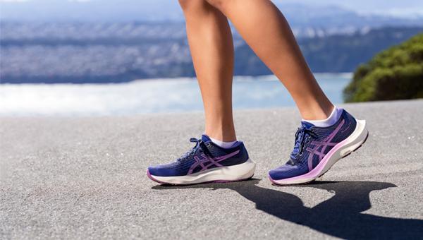 ASICS Gel-Kayano 29 és Lite 3: Energikusság, kis tömeg és fenntarthatóság