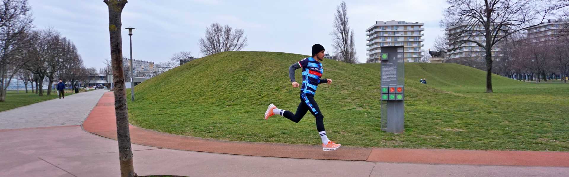 ON Cloudsurfer futócipő teszt