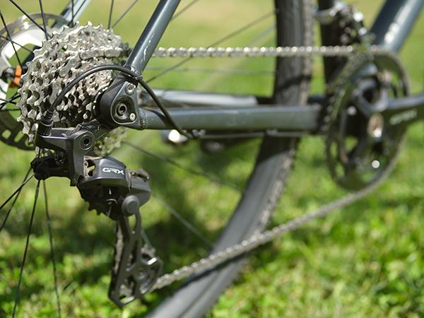 Amiért a kézi váltós Mustang is fogy! Shimano GRX teszt