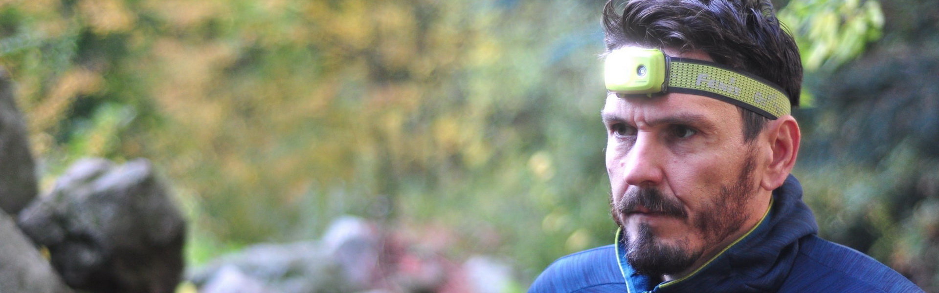 Könnyű fejlámpa futáshoz és túrázáshoz - Fenix HL16 teszt